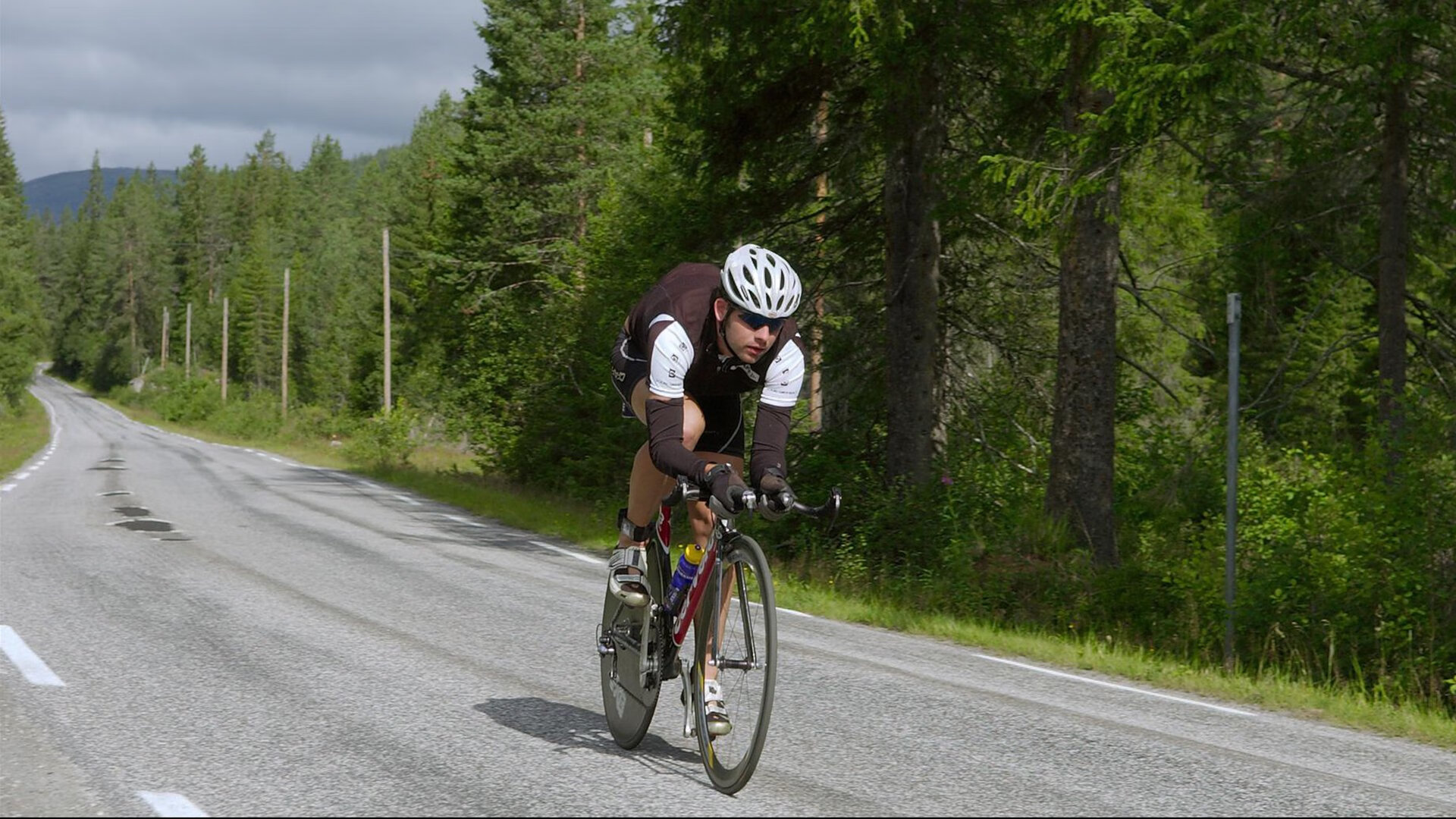 中国男篮保持专注力 精准执行赛前部署，聊聊中国男篮